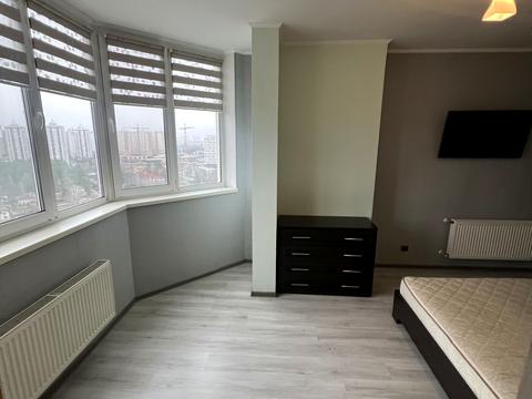 квартира за адресою Василя Симоненка вул., 2-Б