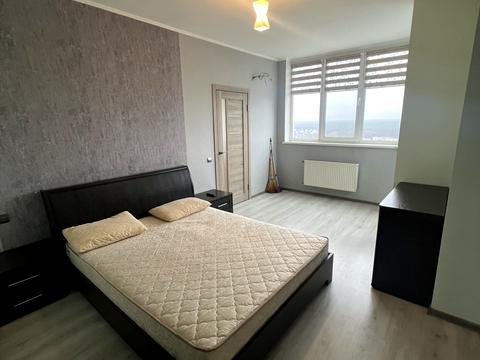 квартира за адресою Василя Симоненка вул., 2-Б