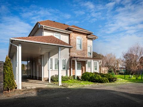 дом по адресу с. Новые безрадичи, Піщана