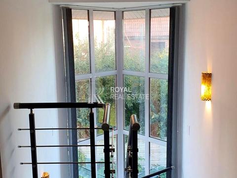 будинок за адресою Крута вул.