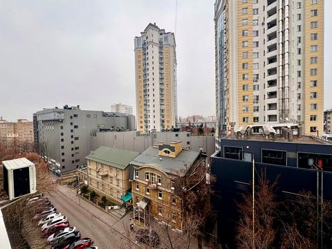 квартира за адресою Богдана Гаврилишина вул. (Ванди Василевської), 4