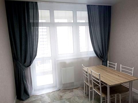 квартира за адресою Ревуцького вул., 40-Б