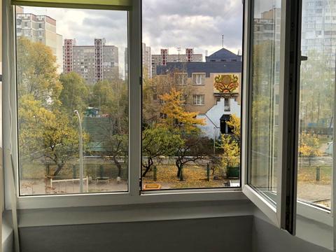 квартира за адресою Анни Ахматової вул., 5