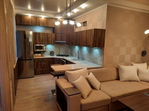 квартира за адресою Івана Світличного вул. (Петровського), 8