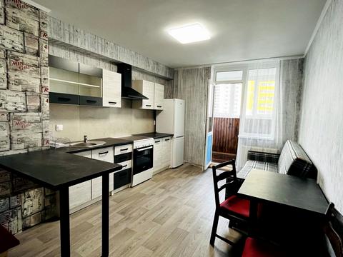 квартира за адресою Василя Симоненка вул., 111