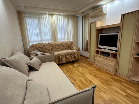 квартира за адресою Князя Романа Мстиславича вул. (Генерала Жмаченка), 4