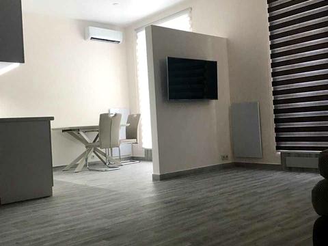 квартира за адресою Лабораторна вул., 31