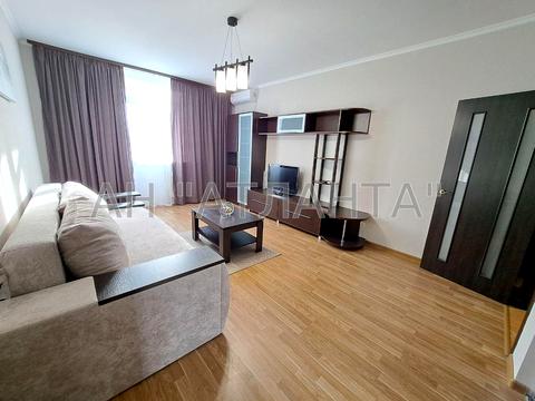 квартира за адресою Степана Рудницького вул. (Академіка Вільямса), 5