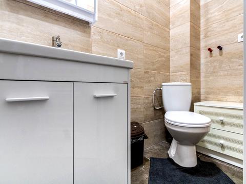 квартира за адресою Галицька вул., 12