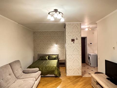 квартира за адресою Лаврська вул. (Січневого Повстання), 4-В