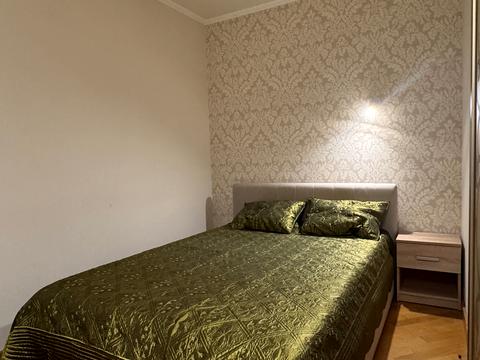 квартира за адресою Лаврська вул. (Січневого Повстання), 4-В