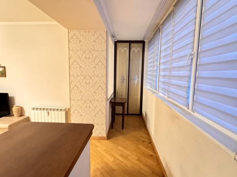 квартира за адресою Лаврська вул. (Січневого Повстання), 4-В