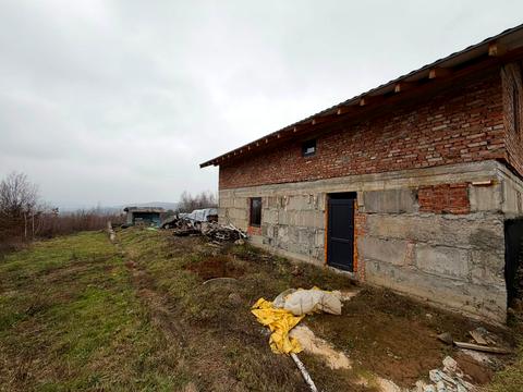 дом по адресу Центральна