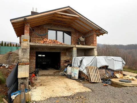 дом по адресу Центральна