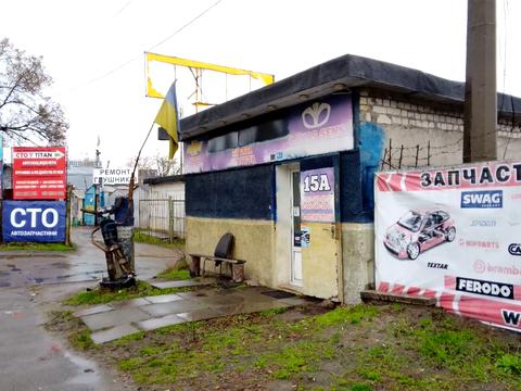 комерційна за адресою Березняківська вул., 15а