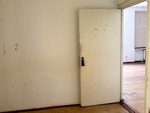 комерційна за адресою Молодіжна вул., 12/1