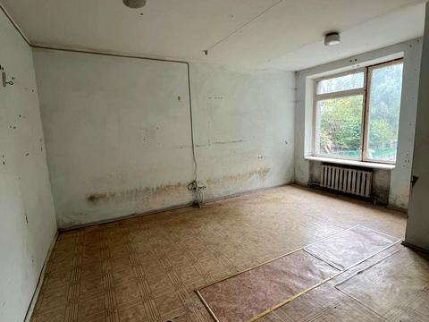 комерційна за адресою Молодіжна вул., 12/1