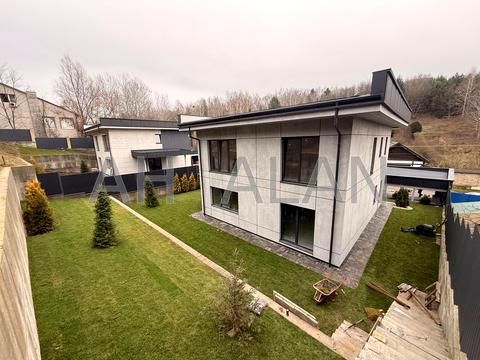 будинок за адресою Ватутіна пров.