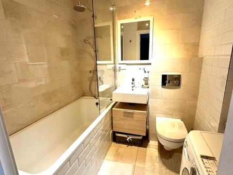 квартира за адресою Григорія Ващенка вул., 1