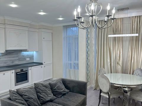 квартира за адресою Регенераторна вул., 4-В