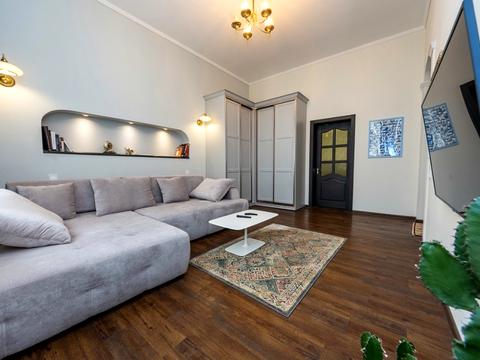 квартира за адресою Євгена Чикаленка вул. (Пушкінська), 28