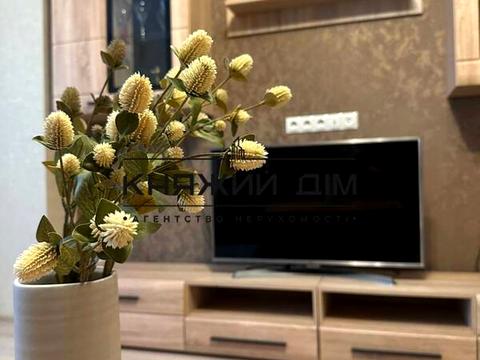 квартира за адресою Дніпровська набережна вул., 26-Б