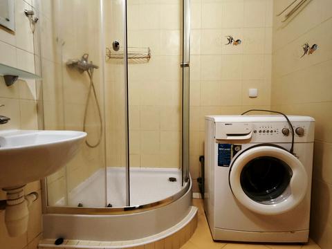 квартира за адресою Анни Ахматової вул., 8