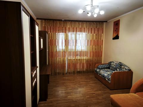 квартира за адресою Анни Ахматової вул., 8