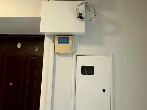 комерційна за адресою Тролейбусна вул., 15