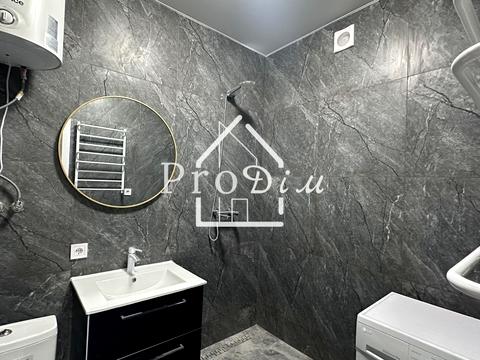 квартира за адресою Київ, Сім'ї Стешенків вул. (Тимофія Строкача), 9