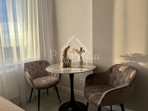 квартира за адресою Київ, Сім'ї Стешенків вул. (Тимофія Строкача), 9