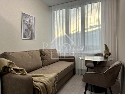 квартира за адресою Київ, Сім'ї Стешенків вул. (Тимофія Строкача), 9