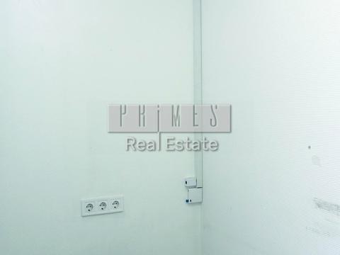 коммерческая по адресу Героїв Космосу ул., 4