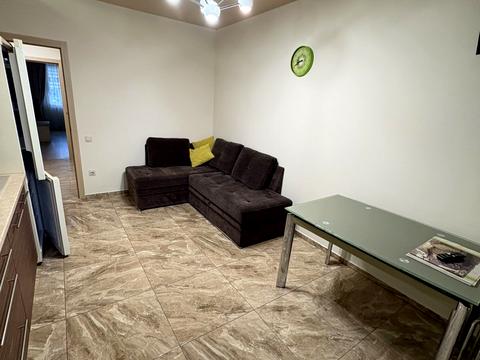 квартира по адресу Угорская ул., 14