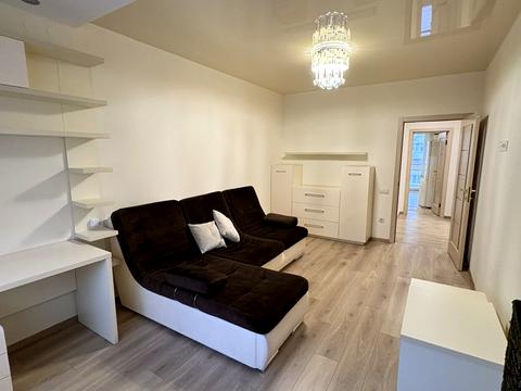 квартира по адресу Угорская ул., 14