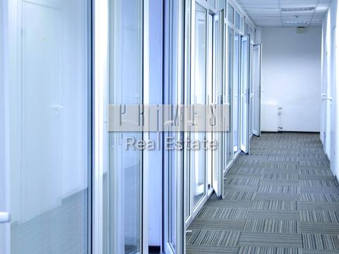 коммерческая по адресу Героїв Космосу ул., 9