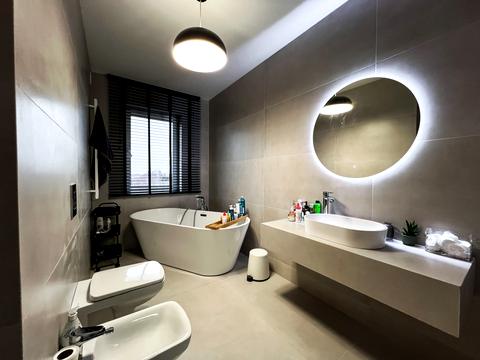 будинок за адресою Тиха вул.