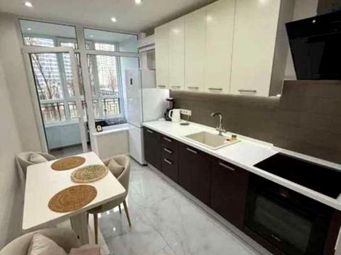 квартира за адресою Ованеса Туманяна вул., 3