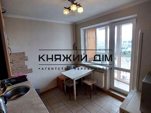 квартира за адресою Стадіонна вул., 14