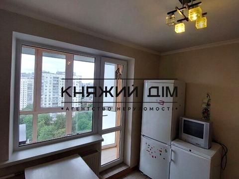 квартира за адресою Стадіонна вул., 14