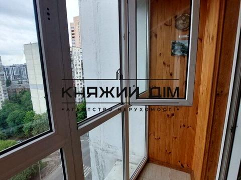 квартира за адресою Стадіонна вул., 14