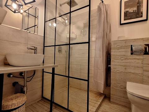 квартира за адресою Ревуцького вул., 40-В