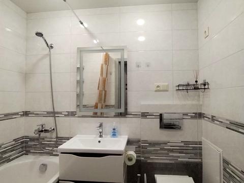 квартира за адресою Менахем-Мендл Шнеєрсона вул. (Мініна), 1