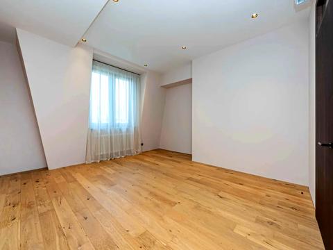 квартира за адресою Ярославів Вал вул., 16