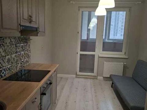 квартира за адресою Академіка Глушкова просп., 9-Д