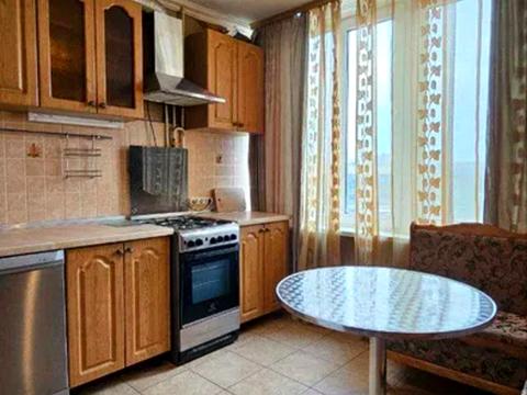 квартира за адресою Дмитрівська вул., 2