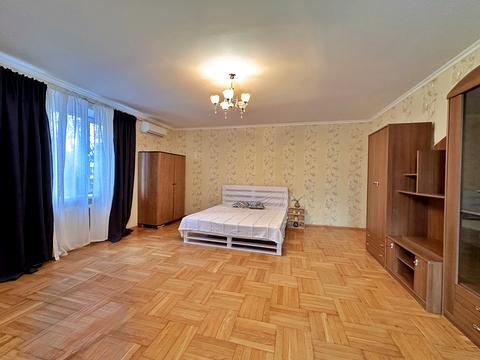 квартира за адресою Чеська вул., 3