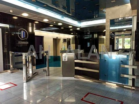 комерційна за адресою Дегтярівська вул., 62