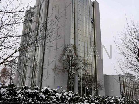 комерційна за адресою Дегтярівська вул., 62