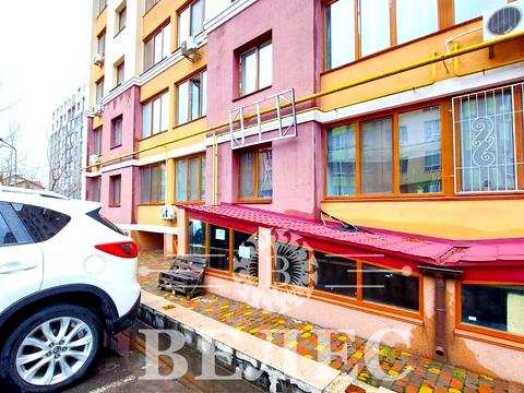 коммерческая по адресу Гетьманська ул., 9